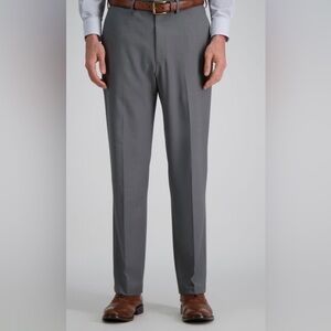 Haggar straight fit Eclo dress pants. Charcoal with very muted pattern. 34x30
C